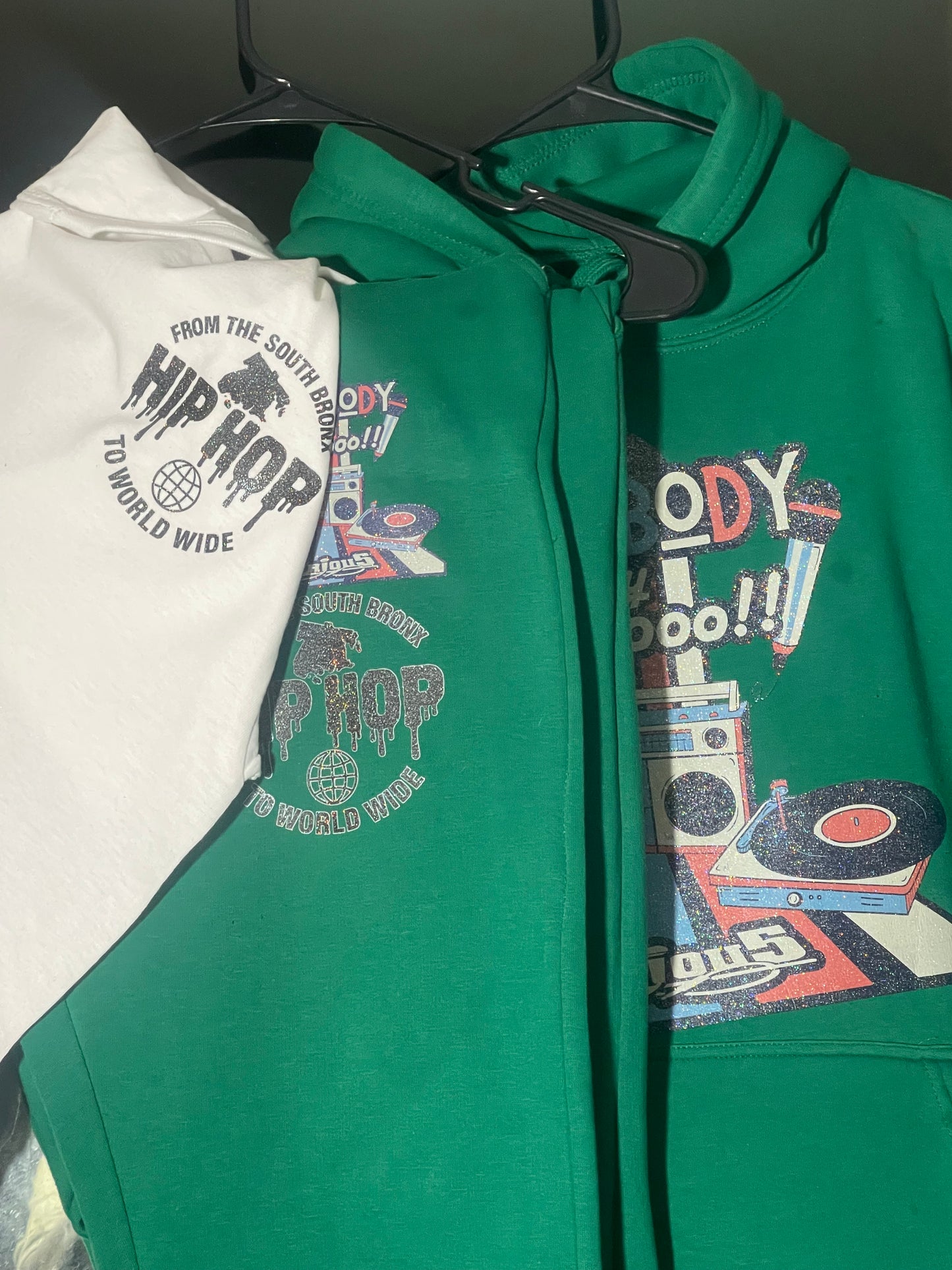 Somebody Say Hoo – Boogie Down Bronx Hip-Hop Green Sweatsuit